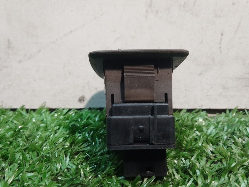 Recambio de mando elevalunas trasero izquierdo para bmw 1 (e87) 116 i referencia OEM IAM 695002AI01  159399132674B