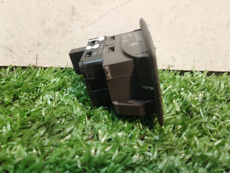 Recambio de mando elevalunas trasero izquierdo para bmw 1 (e87) 116 i referencia OEM IAM 695002AI01  159399132674B
