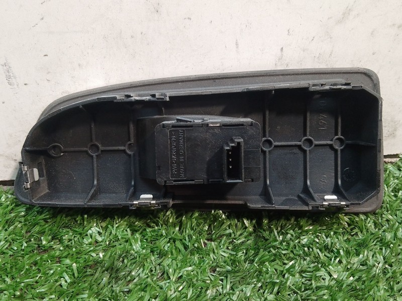 Recambio de mando elevalunas delantero derecho para bmw 1 (e87) 116 i referencia OEM IAM 159798002684B 159798002684B 6935534AI01