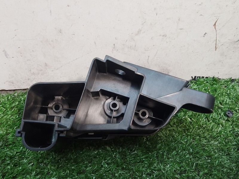 Recambio de caja reles / fusibles para bmw serie 7 (e65/e66) 6.0 cat referencia OEM IAM 61138387573  10688710