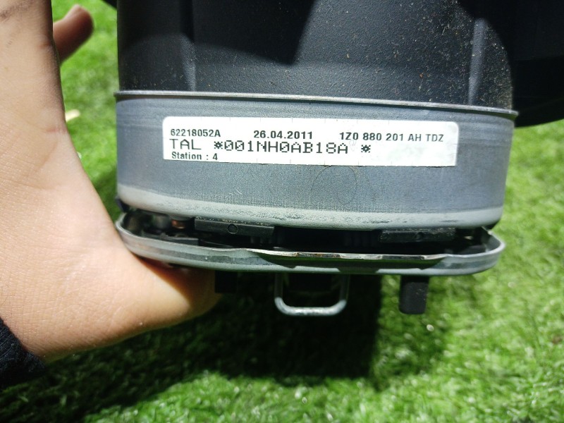 Recambio de airbag volante para skoda octavia ii (1z3) 1.6 tdi referencia OEM IAM 1Z0880201AHTDZ 1Z0880201AHTDZ 62218052A