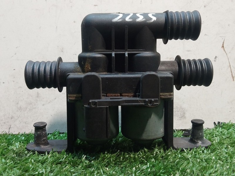 Recambio de valvula intercambio de calefaccion para bmw serie 7 (e65/e66) 6.0 cat referencia OEM IAM 6411690665203 6411690665203