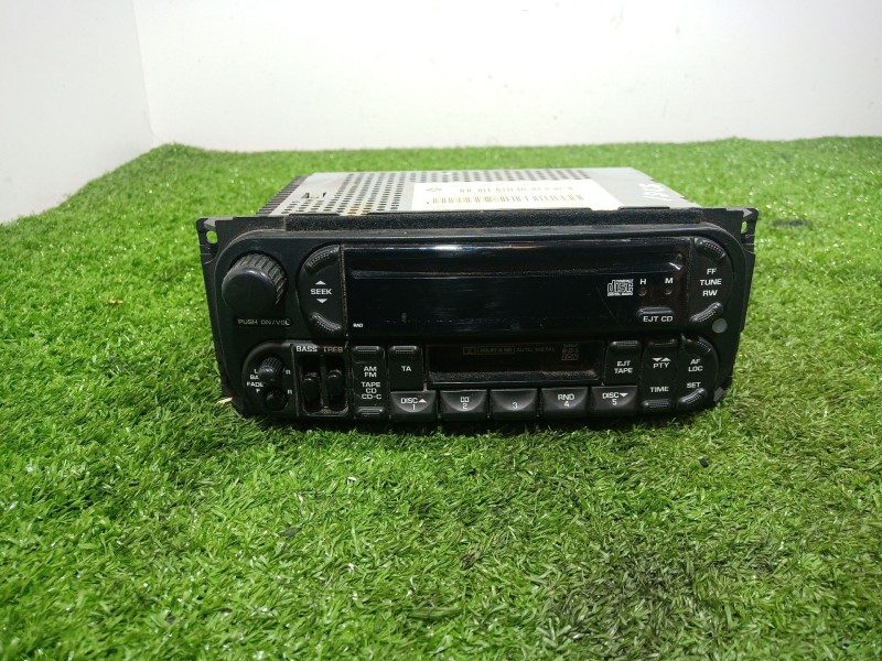 Recambio de sistema audio / radio cd para chrysler voyager (rg) referencia OEM IAM P05091601AE MU9CY24G P05091601