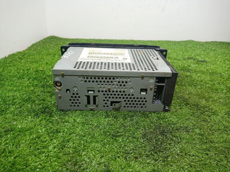 Recambio de sistema audio / radio cd para chrysler voyager (rg) referencia OEM IAM P05091601AE MU9CY24G P05091601