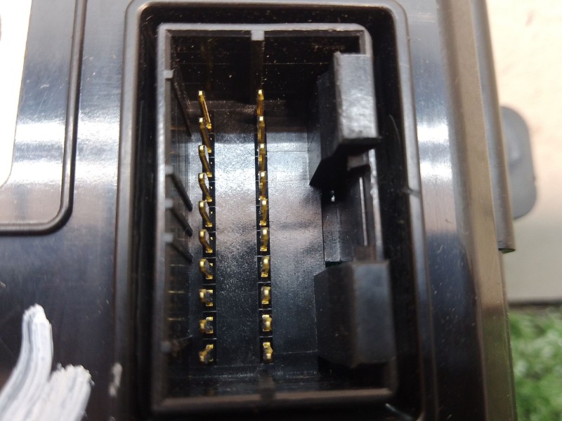 Recambio de pantalla multifuncion para kia cee´d referencia OEM IAM EDTRIPN10 EDTRIPN10 957101H100