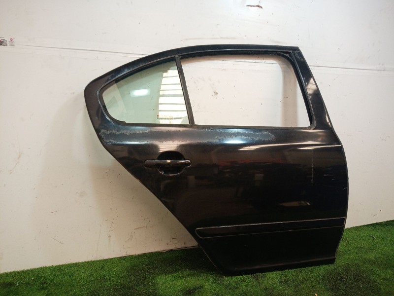 Recambio de puerta trasera derecha para skoda octavia ii (1z3) 1.6 tdi referencia OEM IAM   