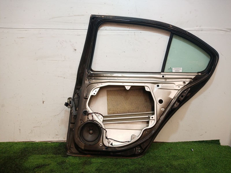 Recambio de puerta trasera derecha para skoda octavia ii (1z3) 1.6 tdi referencia OEM IAM   