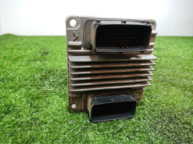 Recambio de centralita motor uce para daewoo kalos 1.4 cat referencia OEM IAM 96417550 96417550 96417550