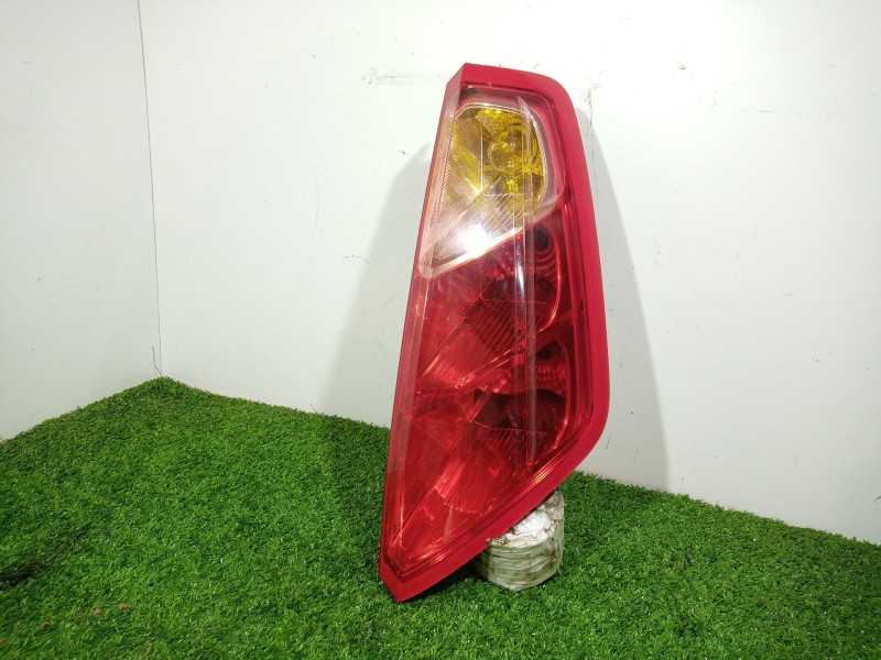 Recambio de piloto trasero derecho para fiat punto (199_) 1.3 d multijet referencia OEM IAM   