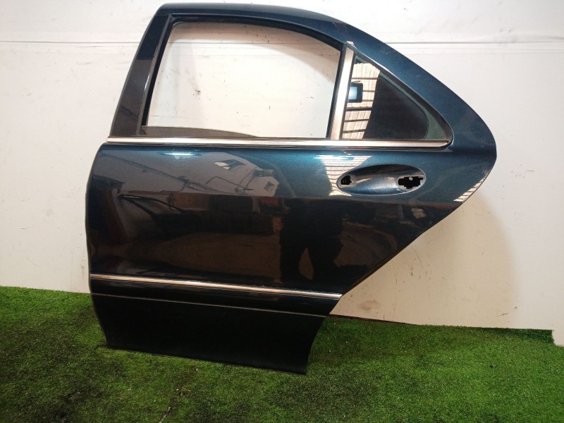 Recambio de puerta trasera izquierda para mercedes-benz clase s (w220) berlina 3.2 cdi cat referencia OEM IAM   