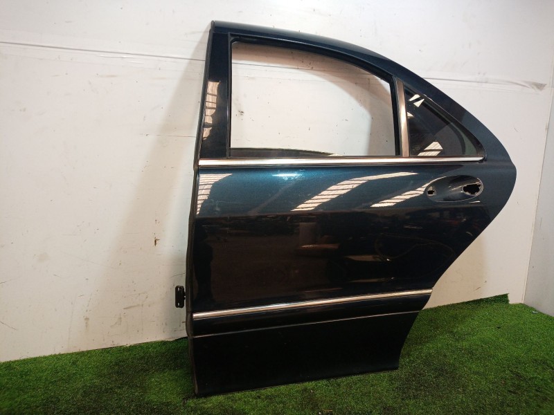 Recambio de puerta trasera izquierda para mercedes-benz clase s (w220) berlina 3.2 cdi cat referencia OEM IAM   