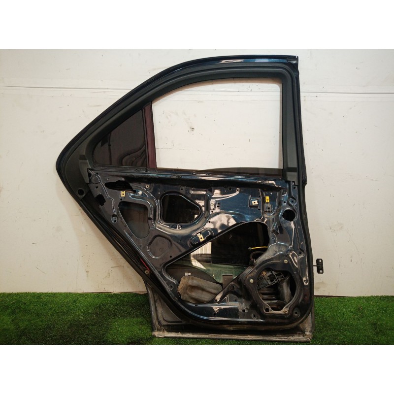 Recambio de puerta trasera izquierda para mercedes-benz clase s (w220) berlina 3.2 cdi cat referencia OEM IAM   
