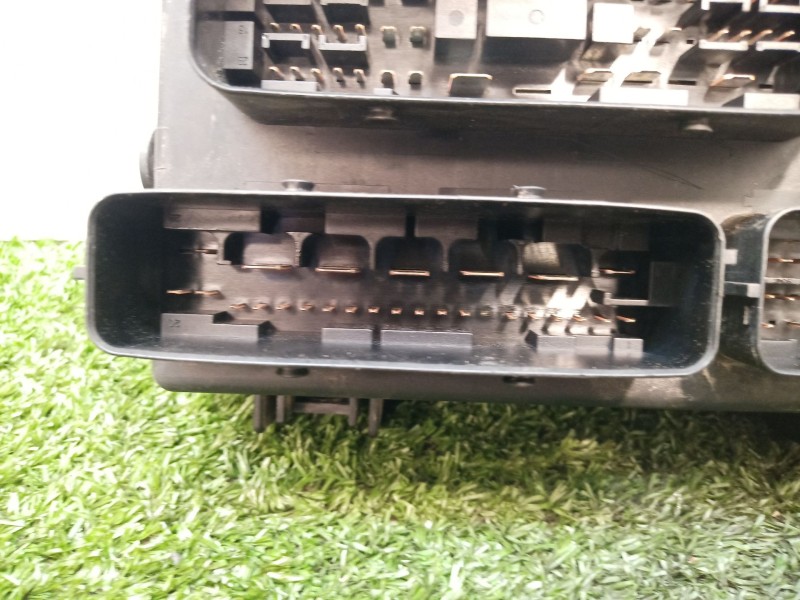 Recambio de caja reles / fusibles para fiat punto (199_) 1.3 d multijet referencia OEM IAM 51775622DS 51775622DS 51775622