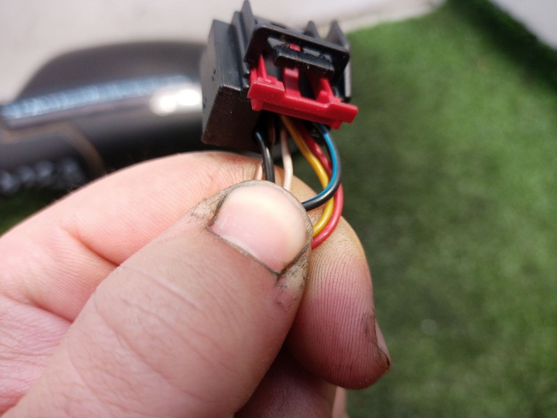 Recambio de retrovisor izquierdo para skoda octavia ii (1z3) 1.6 tdi referencia OEM IAM E1020989 E1020989 E1020989