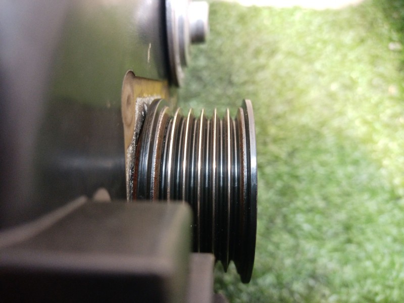 Recambio de alternador para bmw serie 7 (e65/e66) 6.0 cat referencia OEM IAM 752360602 1142752021402 01220AA160