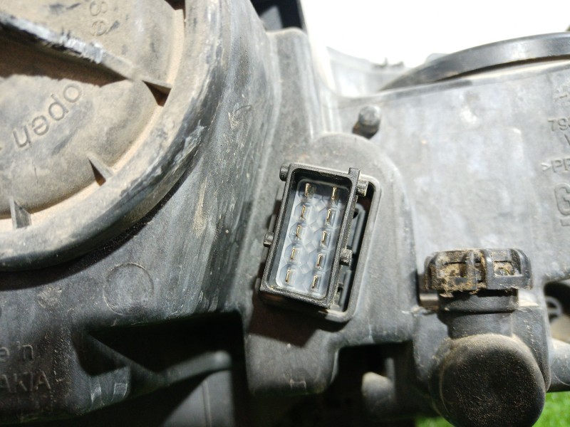 Recambio de faro izquierdo para opel astra k (b16) 1.6 cdti (68) referencia OEM IAM 7960300000 6519700000000X 13401141