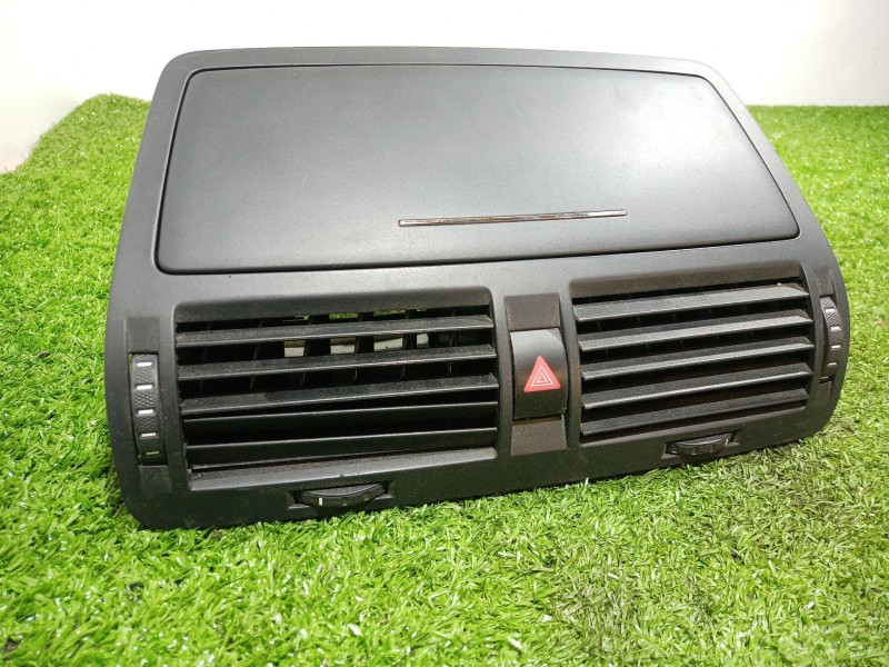 Recambio de rejilla aireadora para skoda octavia ii (1z3) 1.6 tdi referencia OEM IAM 1Z0820951 1Z0820951 1Z0820951