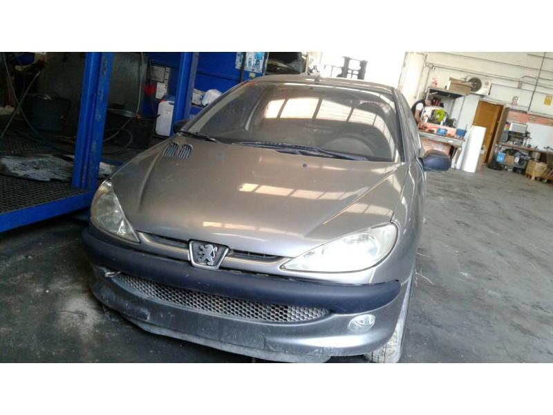 peugeot 206 berlina del año 1998