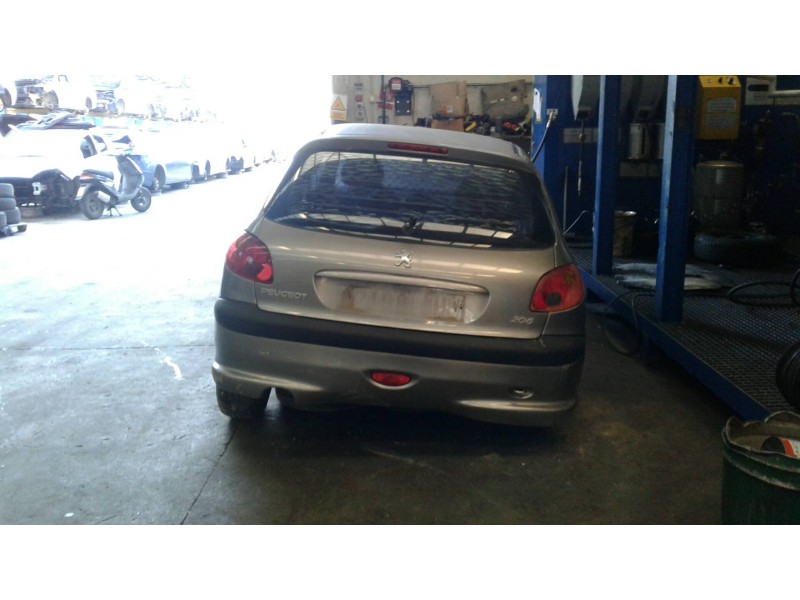 peugeot 206 berlina del año 1998