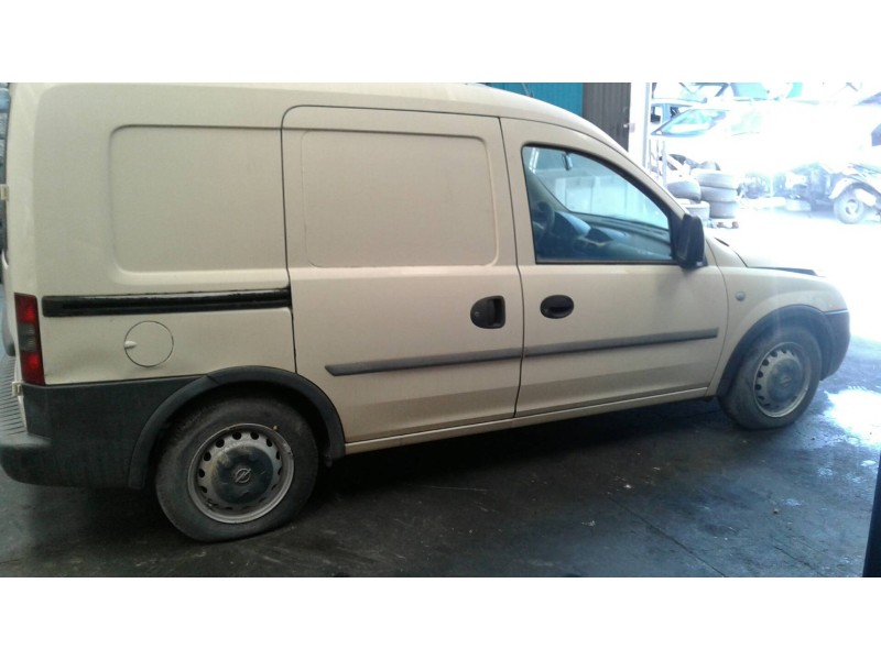 opel combo (corsa c) del año 2004