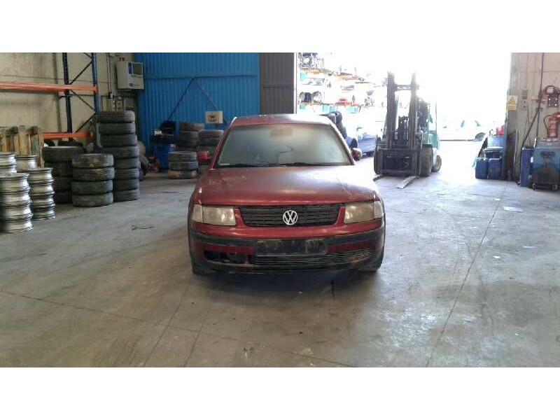 volkswagen passat berlina (3a2) del año 1993