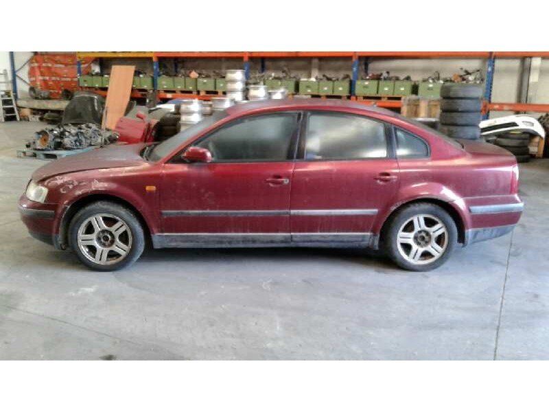 volkswagen passat berlina (3a2) del año 1993