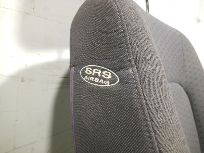 Recambio de asiento delantero derecho para kia carens referencia OEM IAM   