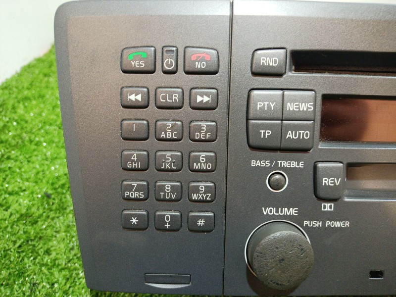 Recambio de sistema audio / radio cd para volvo s60 berlina referencia OEM IAM 86511521 86511521 V02640