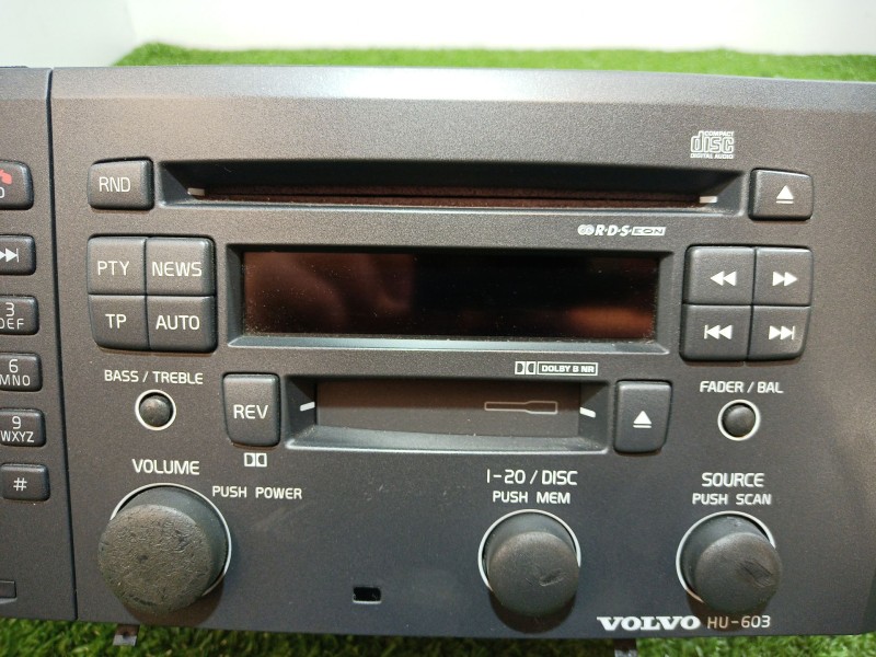 Recambio de sistema audio / radio cd para volvo s60 berlina referencia OEM IAM 86511521 86511521 V02640