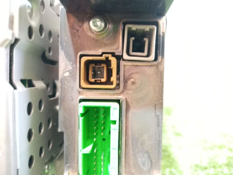 Recambio de sistema audio / radio cd para volvo s60 berlina referencia OEM IAM 86511521 86511521 V02640