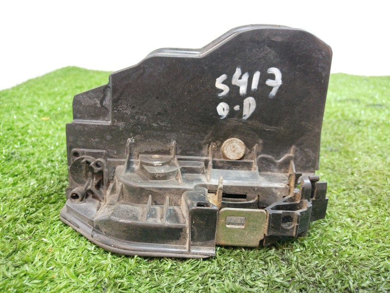 Recambio de cerradura puerta delantera derecha para bmw 1 (e87) 116 i referencia OEM IAM 7154628 7154628 7154628