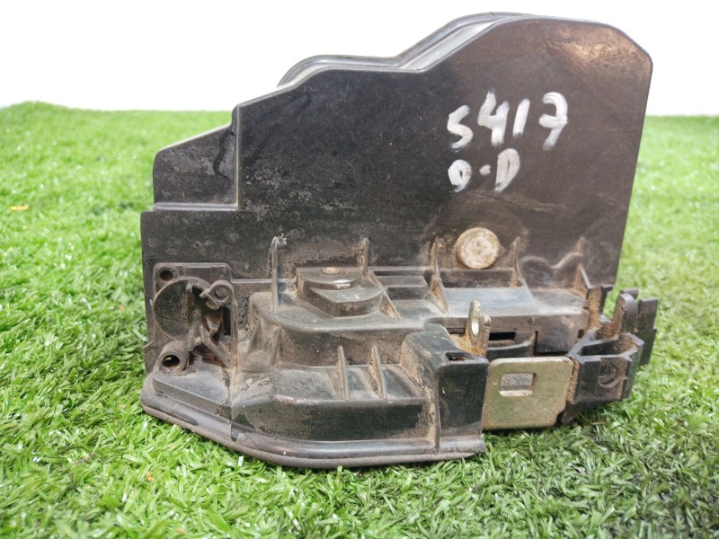 Recambio de cerradura puerta delantera derecha para bmw 1 (e87) 116 i referencia OEM IAM 7154628 7154628 7154628