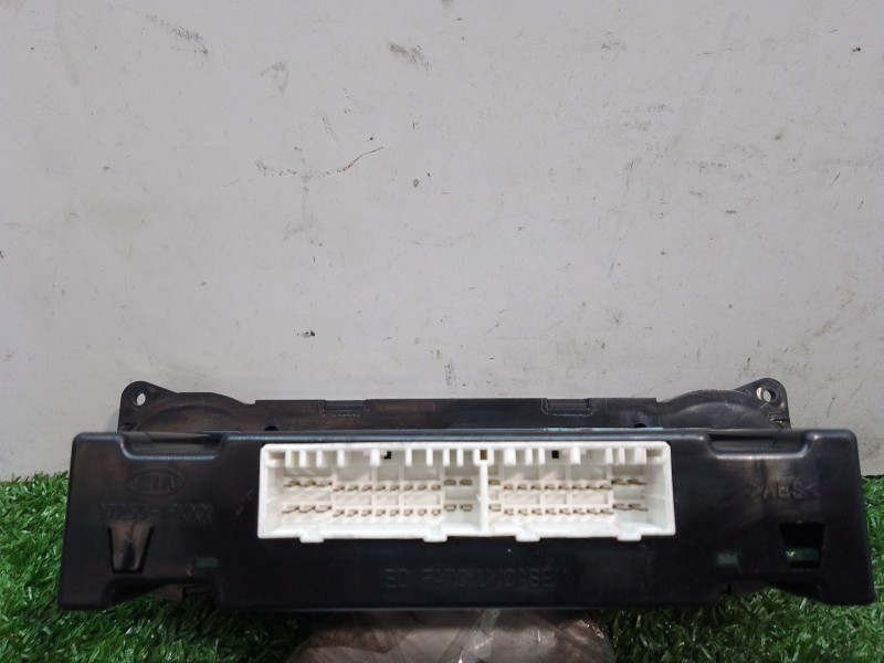 Recambio de mando calefaccion / aire acondicionado para kia cee´d referencia OEM IAM 972501H500 972501H500 972501H500