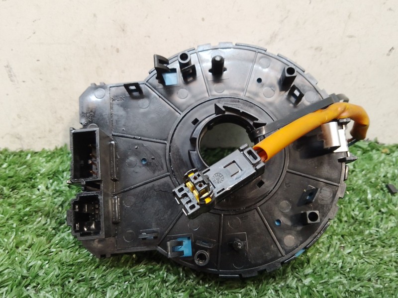 Recambio de anillo airbag para kia cee´d referencia OEM IAM HY3B6D0766 HY3B6D0766 HY3B6D0766