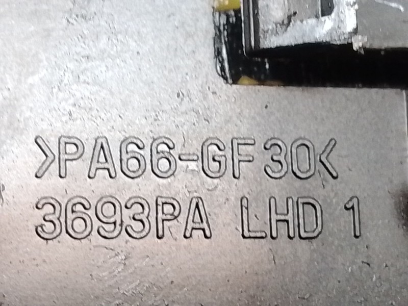 Recambio de mando limpia para kia cee´d referencia OEM IAM 934201H300WP30 3693PALHD1 PA66GF30