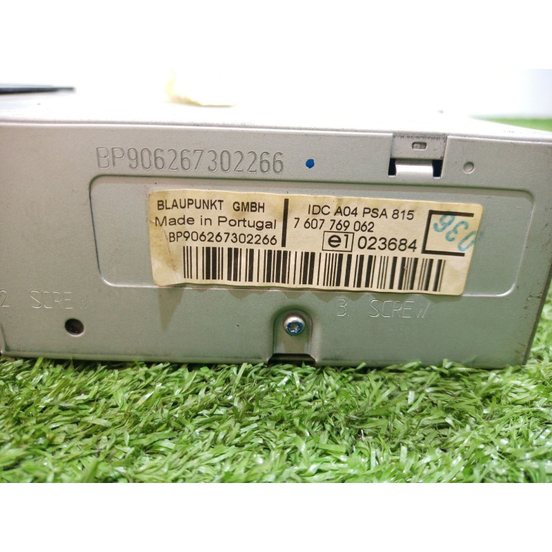 Recambio de sistema dvd para peugeot 307 cc (3b) 2.0 hdi 135 referencia OEM IAM 9660662677 E1023684 7607769062