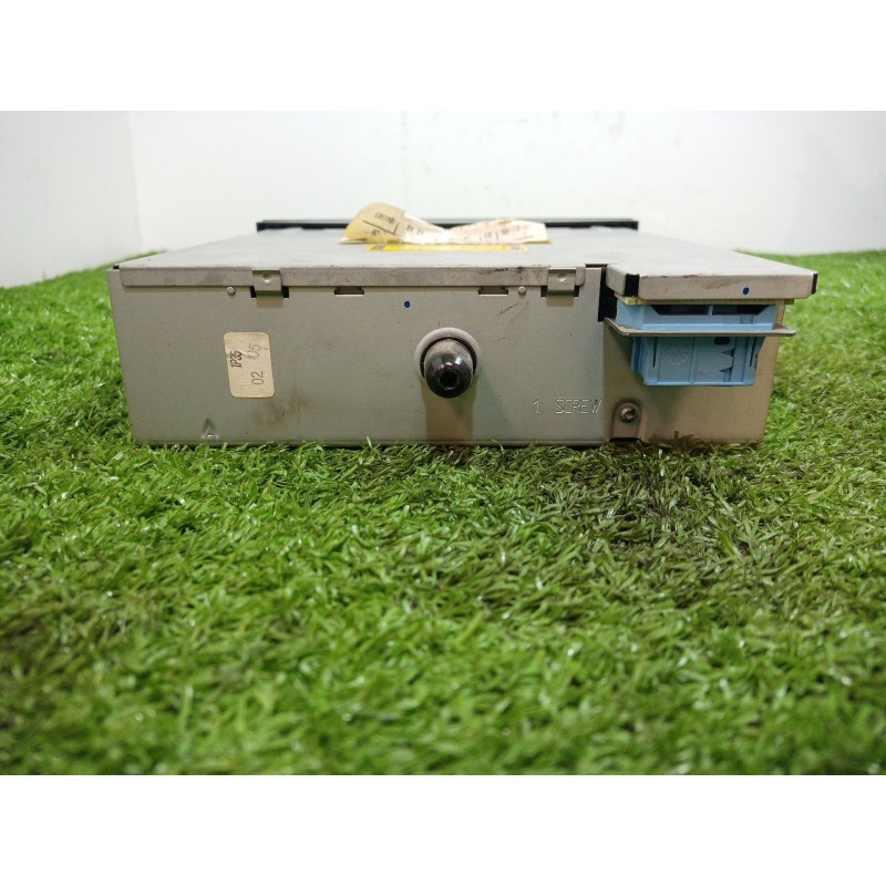 Recambio de sistema dvd para peugeot 307 cc (3b) 2.0 hdi 135 referencia OEM IAM 9660662677 E1023684 7607769062