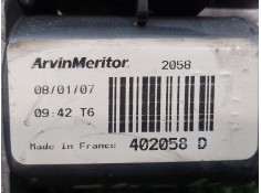 Recambio de motor elevalunas trasero derecho para kia cee´d referencia OEM IAM 402058D 403951A7 440850C 2
