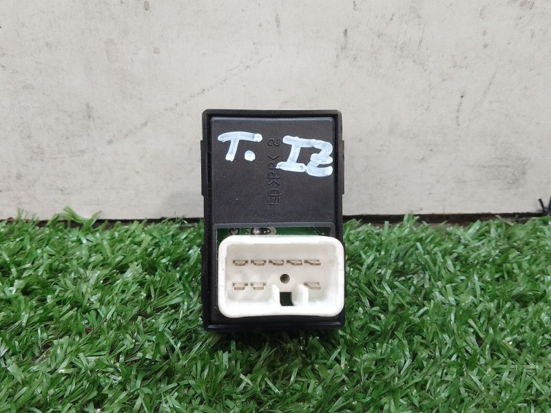 Recambio de mando elevalunas trasero izquierdo para kia cee´d referencia OEM IAM 935751H100 1000 369511