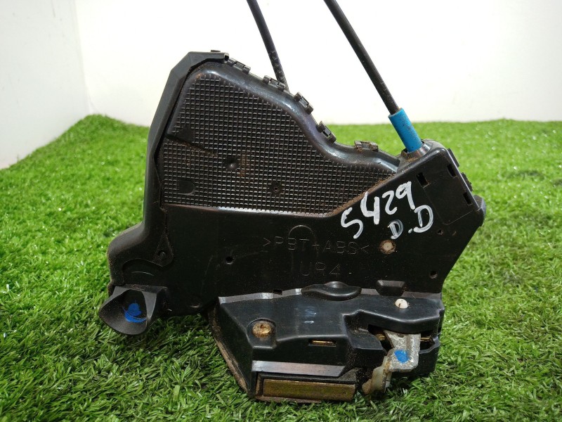 Recambio de cerradura puerta delantera derecha para toyota avensis (_t25_) 2.2 d-4d (adt251_) referencia OEM IAM   