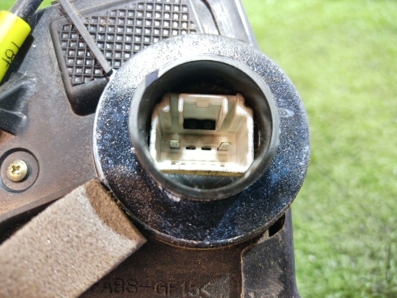 Recambio de cerradura puerta delantera derecha para toyota avensis (_t25_) 2.2 d-4d (adt251_) referencia OEM IAM   