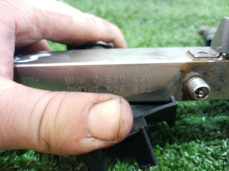 Recambio de rampa inyectora para bmw 1 (e87) 116 i referencia OEM IAM 2524B 2524B 2524B