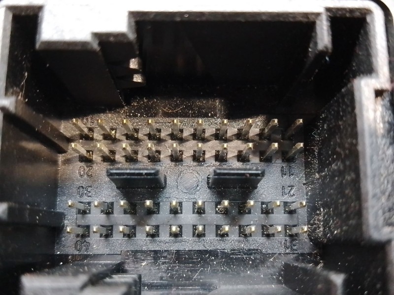 Recambio de caja reles / fusibles para citroën c4 berlina referencia OEM IAM 9663576480 9663576480 BSI2004P0900