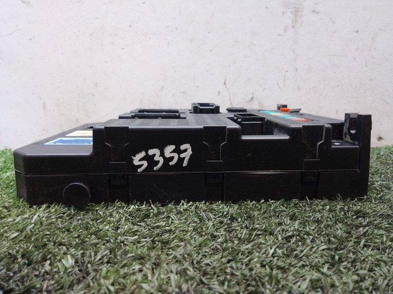 Recambio de caja reles / fusibles para citroën c4 berlina referencia OEM IAM 9663576480 9663576480 BSI2004P0900