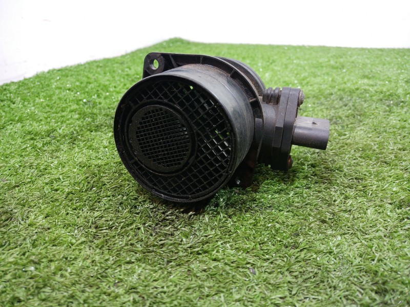 Recambio de caudalimetro para volkswagen touran (1t1) referencia OEM IAM 074906461B 074906461B 0281002461