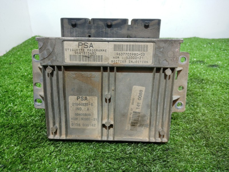 Recambio de centralita motor uce para citroën saxo 1.1 monaco referencia OEM IAM 9641815480 S200021 963770598003