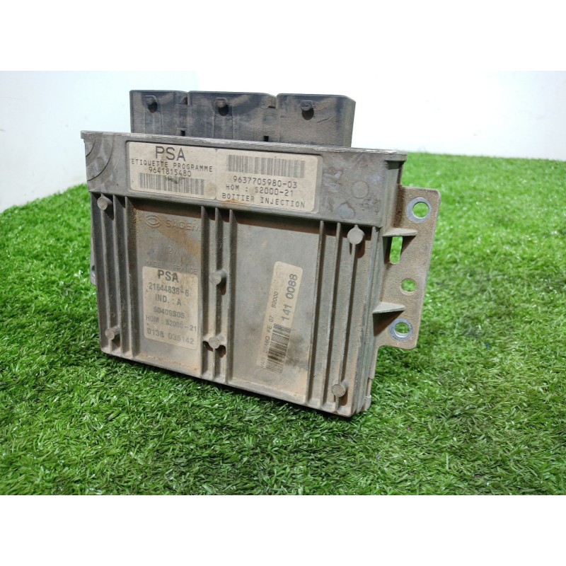 Recambio de centralita motor uce para citroën saxo 1.1 monaco referencia OEM IAM 9641815480 S200021 963770598003