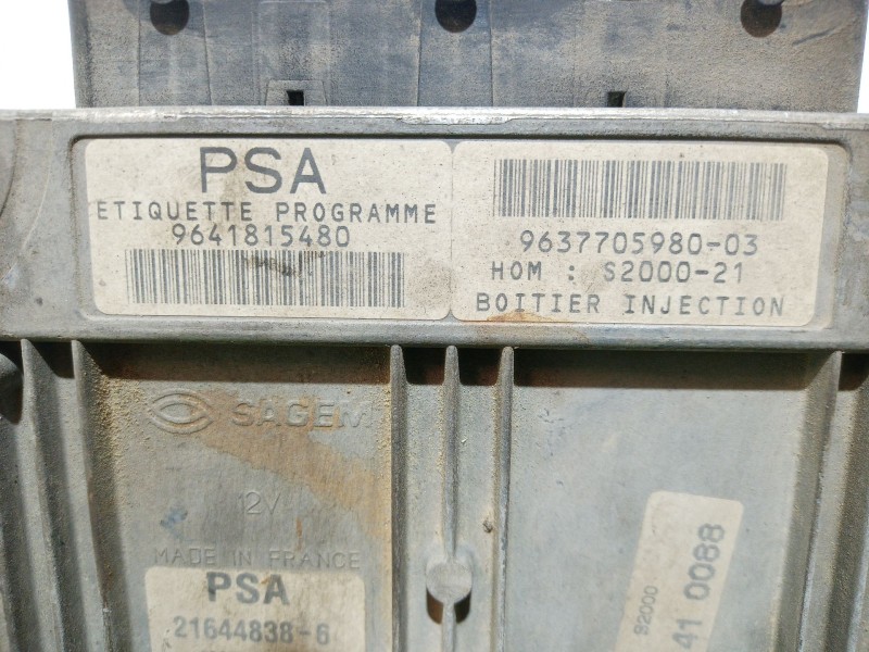 Recambio de centralita motor uce para citroën saxo 1.1 monaco referencia OEM IAM 9641815480 S200021 963770598003