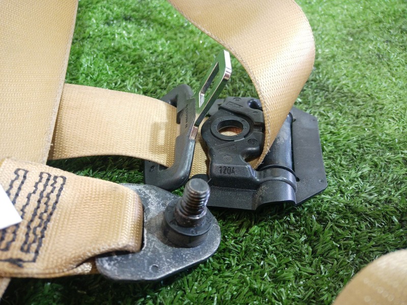 Recambio de cinturon seguridad delantero derecho para bmw serie 7 (e65/e66) 6.0 cat referencia OEM IAM 5611484401 5611484401 010