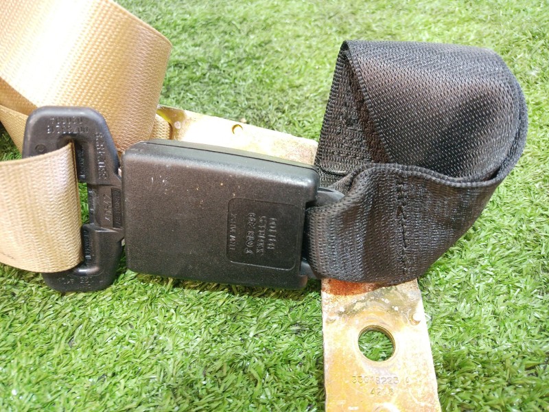 Recambio de cinturon seguridad trasero central para bmw serie 7 (e65/e66) 6.0 cat referencia OEM IAM 7018249 7018249 33018325